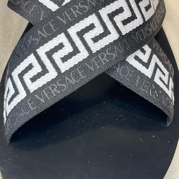 Versace sandals for man, size 42 - Picture 4 of 14